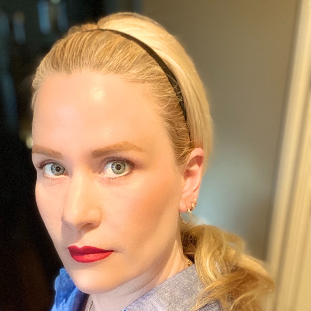 Meet your Posher, Monique